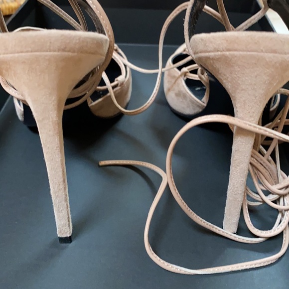 NIB SAINT LAURENT BEIGE SUEDE LACE UP PUMPS 38.5 - Picture 9 of 9